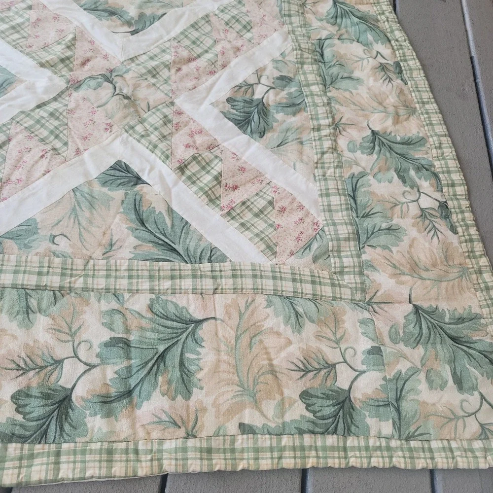 Vintage Quilt Bedspread Floral Green Beige 84x96 Farmhouse Patchwork Plaid